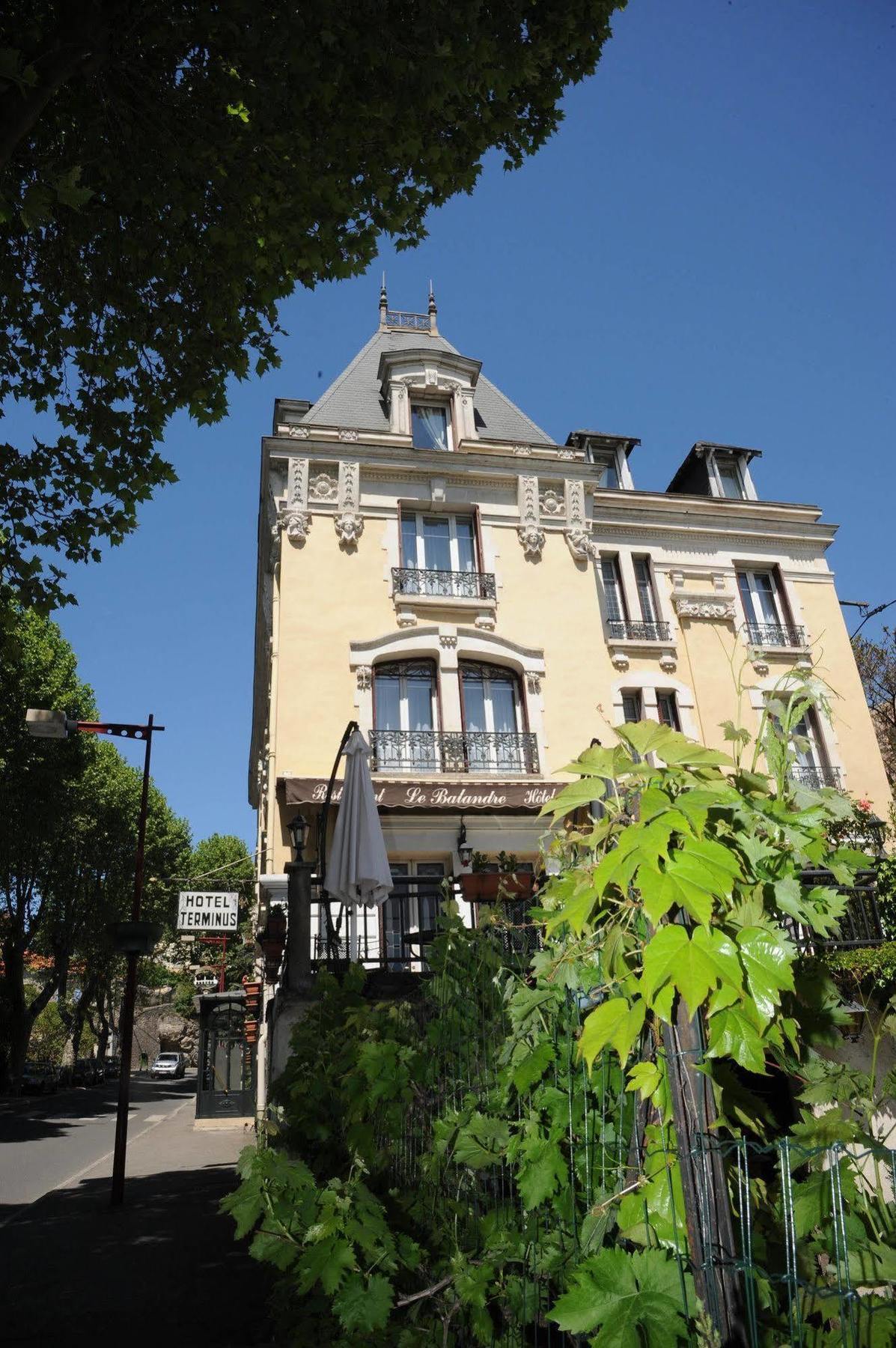 Hotel Terminus Cahors Exterior photo